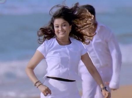 பகல் நிலவு... சின்னத்திரையில் ஒரு அக்னி நட்சத்திரம்