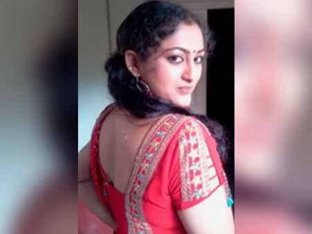 யூடியூபில் வலம் வரும் தெய்வமகள் 