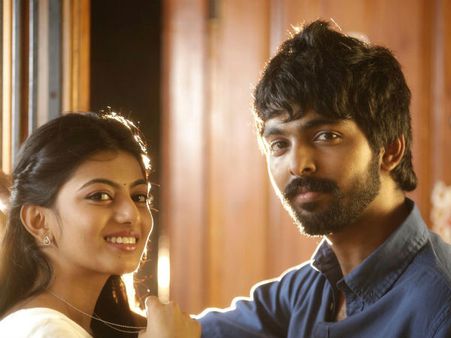 எனக்கு இன்னொரு பேர் இருக்கு: முதல் பாதியே 'முடியல'- தியேட்டரில் இருந்து லைவ் ரிப்போர்ட்