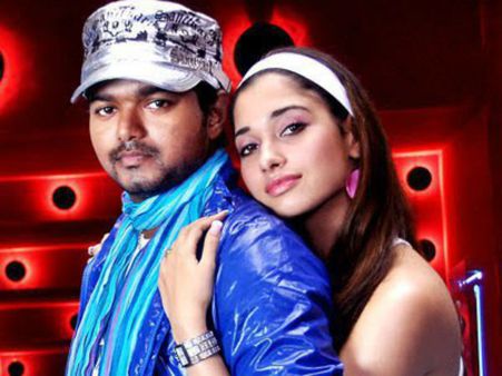 விஜய் எப்படிப்பட்டவர் தெரியுமா...? - புகழ்ந்து தள்ளும் ஹீரோயின்கள்!!