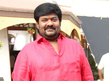 நேபாளத்தில் சுற்றி வளைக்கப்பட்டாரா வேந்தர் மூவீஸ் மதன்?