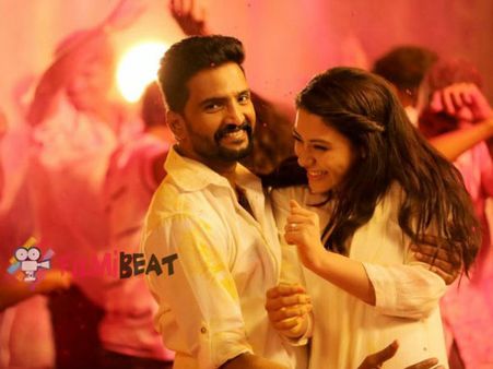 தடை கேட்ட மனுவைத் தள்ளுபடி செய்த கோர்ட்...சிக்கலின்றி வெளியானது சந்தானத்தின் 'தில்லுக்குத் துட்டு'!