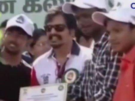 மெரீனாவில் நடைபெற்ற விவேக்கின் ‘கிரீன் கலாம்’ அமைதிப் பேரணி... 5000 மாணவர்கள் பங்கேற்பு- வீடியோ