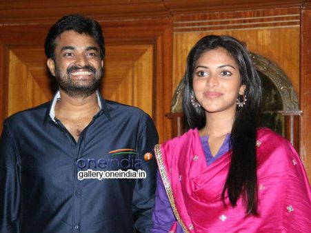 அமலா பால் 'அந்த' நடிகரின் கட்டுப்பாட்டில் உள்ளாரா?: விஜய் விளக்கம்