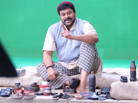 காஜலும் நோ, கத்ரீனாவும் நோ: இது என்னய்யா சிரஞ்சீவிக்கு வந்த சோதனை!