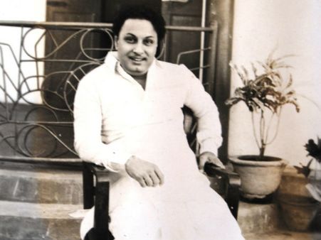 நெஞ்சம் மறப்பதில்லை- பணத்தை தொலைத்த கண்ணாம்பா உதவிக்கு வந்த எம்.ஜி.ஆர்.