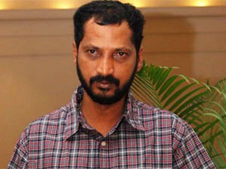 முதல் கவிதை தொகுப்பு வெளியானபோது தண்டனை பெற்ற நா. முத்துக்குமார்