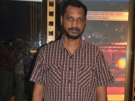 ஆனந்த யாழ் கண்ணீருடன் மீட்டுகிறதே: ட்விட்டரில் ரசிகர்கள் கண்ணீர்