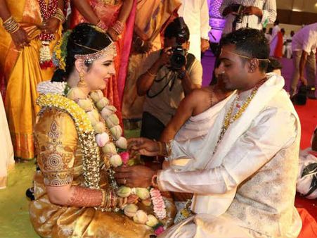 நடிகை ராதிகா மகளின் திருமணம்: குவிந்த திரையுலக பிரபலங்கள், அரசியல் பிரமுகர்கள்