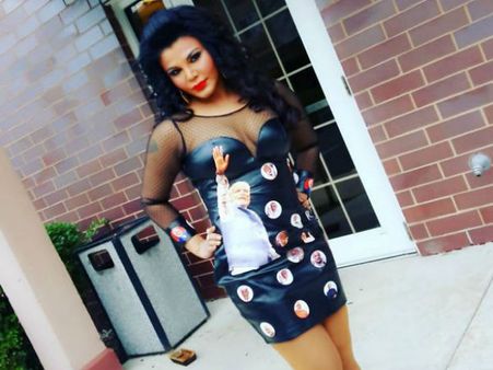 சுதந்திர தின விழாவில் மோடி படத்துடன் கவர்ச்சி உடை.. மீரட் கோர்ட்டில் நடிகை ராக்கி சவந்த் மீது வழக்கு