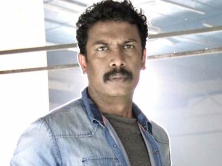 அவனைத்தான் தேடிகிட்டு இருக்கேன்!- சமுத்திரகனியை டென்ஷனாக்கிய போலி ட்விட்டர்