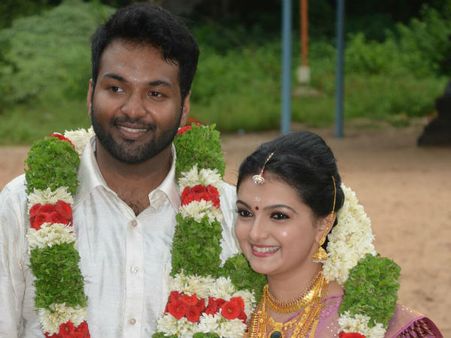 நடிகை சரண்யா மோகனுக்கு ஆண் குழந்தை பிறந்தது