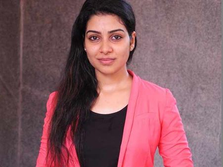 தன்ஷிகாவைத் தொடர்ந்து டாம்பாய் ஆன பிச்சைக்காரன் சாட்னா