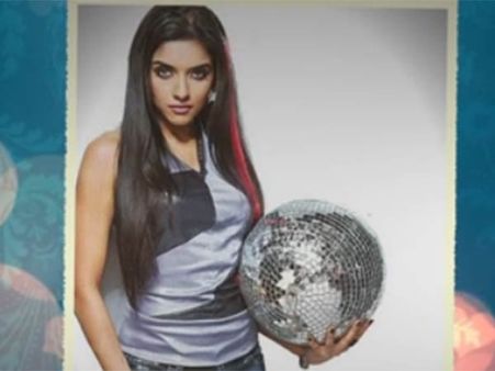 அடடா அசின்... அழகிய அசின்... பார்க்க பார்க்க திகட்டாத க்யூட் போட்டோக்கள்- வீடியோ