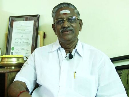 ஒரு பட அதிபர் பழக்கடை அதிபரான கதை!