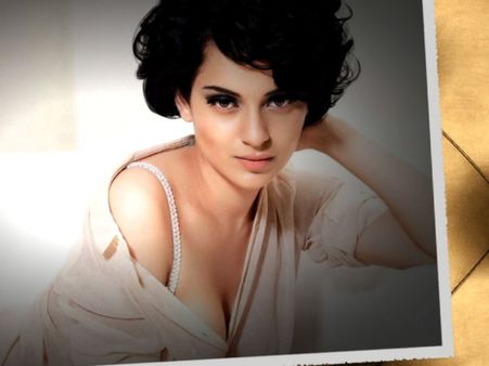 ‘தாம் தூம்’ நாயகியின் தூள் டக்கர் போட்டோக்கள்... மிஸ் பண்ணிடாதீங்க- வீடியோ