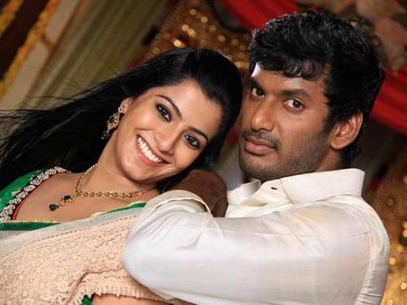 மேனேஜர் மூலம் வரலட்சுமியுடனான காதலை முறித்த விஷால்?