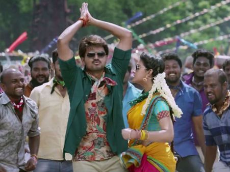 ஷூட்டிங்ஸ்பாட்டில் பேசாத விஜய்யையே அரட்டையடிக்க வைத்த கீர்த்தி