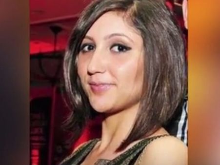 என்னை கர்ப்பமாக வற்புறுத்தினார்: யுவராஜ் சிங்கின் தாய் மீது பெண் பரபர புகார்