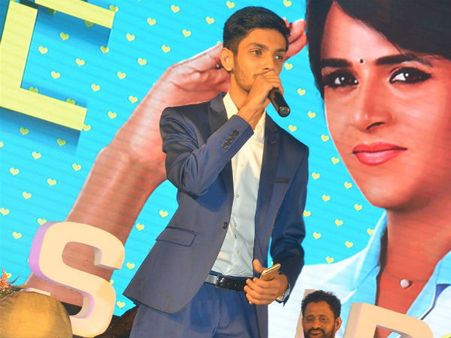 இன்று அனிருத்துக்கு பிறந்தநாள்: அட, யார் வாழ்த்தியிருக்கார்னு பாருங்க!