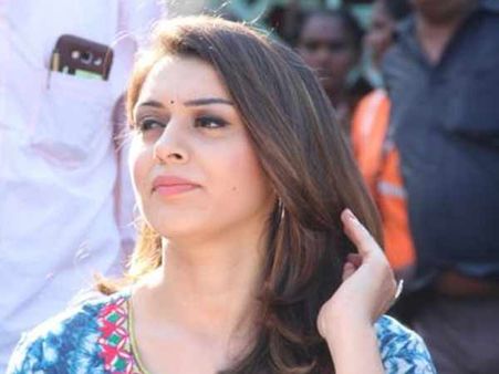 பயத்தால் தமிழில் பேசுவது இல்லை: ஹன்சிகா