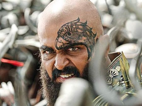 நாளைக்கு தீபாவளி... இன்னிக்கே மூன்று படங்கள் ரிலீஸ்!