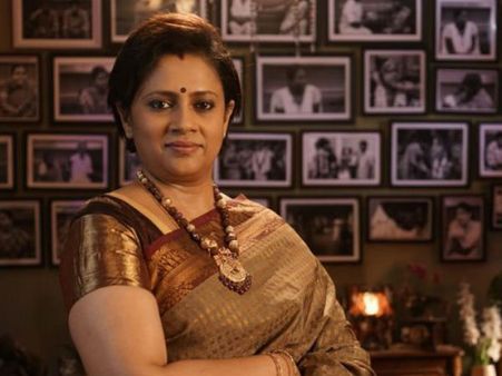 லட்சுமி ராமகிருஷ்ணன், ரோஜா, விஜி சந்திரசேகர், குஷ்பு 4 பேருக்கும் ஒரு ஒற்றுமை இருக்கு