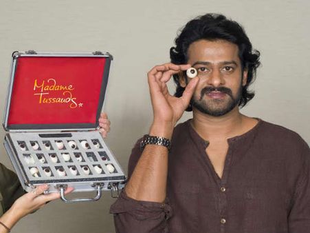 உச்சம் தொட்ட பாகுபலி... மேடம் டுசாட்ஸில் பிரபாசுக்கு மெழுகுச் சிலை!