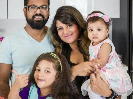 விவாகரத்து கேட்கும் நடிகைகளுக்கு மத்தியில் கணவருடன் சேர்த்து வைக்க கோரும் ரம்பா