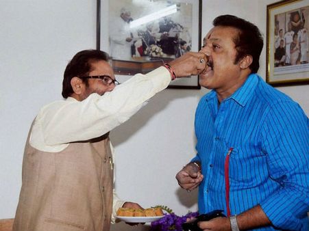 பாஜகவில் சேர்ந்த தல அஜீத்தின் 'ரீல்' அண்ணன்