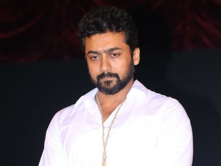 விழா மேடையில் நடிகர் பயில்வான் ரங்கநாதனிடம் பகிரங்கமாக மன்னிப்பு கேட்ட சூர்யா