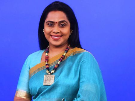 பிரிந்த உறவுகளை இணைத்து வைத்த புதுயுகத்தின் உறவைத் தேடி