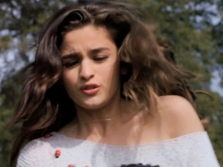 ச்ச்ச்சீ, இந்த நடிகை ஆலியா பட் ஸ்கூல் டாய்லெட்டில் போய்....