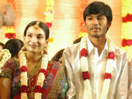 அடடே, தனுஷுக்கு திருமணமாகி அதற்குள் 12 ஆண்டுகள் ஆகிவிட்டதே