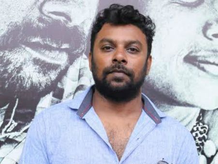 'வெளியே நில்லுங்க'... இயக்குநரை அவமானப்படுத்திய சென்சார் அதிகாரி.. யு சான்றுக்கு பேரம்!!