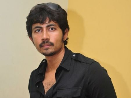 இந்த விஷயத்தில் கவுதமியும், நானும் ஒன்னு: நடிகர் கார்த்திக் குமார்