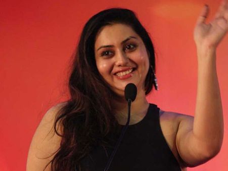 அடுத்தடுத்து இரண்டு படங்கள்… மலையாளத்தில் பிஸியான நமீதா!