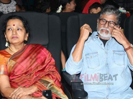 எனக்கு விஜய்யும், 'இந்த' நடிகரும் ஒன்று தான்: எஸ்.ஏ.சி.