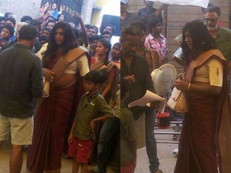 இந்த போட்டோவில் பெண் வேடத்தில் இருக்கும் ஹீரோ யார் என தெரிகிறதா?