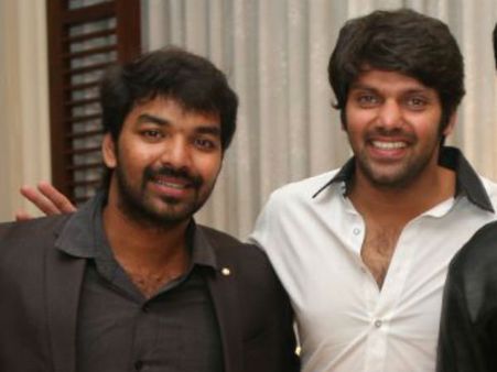 இந்த ஆர்யா, ஜெய் பேசிக்கிறதை பார்த்தால்...