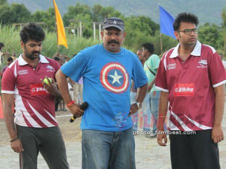 'பேஸ்புக்கோடு' கைக்கோர்க்கிறது 'சென்னை 28 - II'