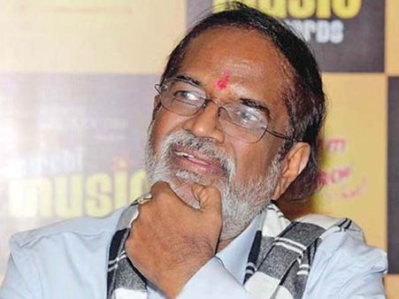 என் பண்ணை வீட்டை மிரட்டி வாங்கினார்கள் சசிகலா குடும்பத்தினர்! - கங்கை அமரன்