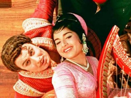 ஆயிரத்தில் ஒருவன், அடிமைப் பெண்: ஜெயலலிதாவை மறக்க முடியுமா?