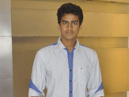 சிங்கம், புலி வரும்போது ஒரு பயந்தாங்கோழி வரக்கூடாதா?!