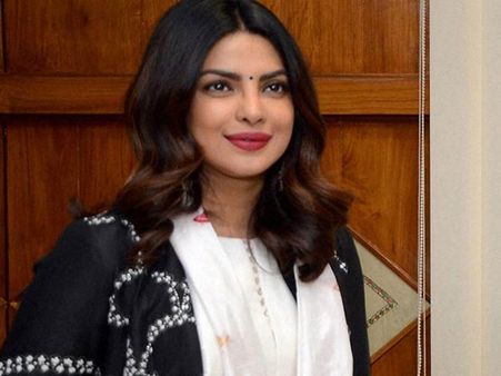 புள்ள பெத்துக்க மட்டுமே எனக்கு ஆண் தேவை: நடிகை பிரியங்கா சோப்ரா