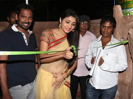 தீவுத் திடலில் பொருட்காட்சி... தொடங்கி வைத்தார் நடிகை அதிதி மேனன்!