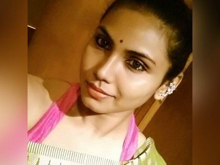 மன அழுத்தத்தை தாங்க முடியாமல் நடிகை தற்கொலை