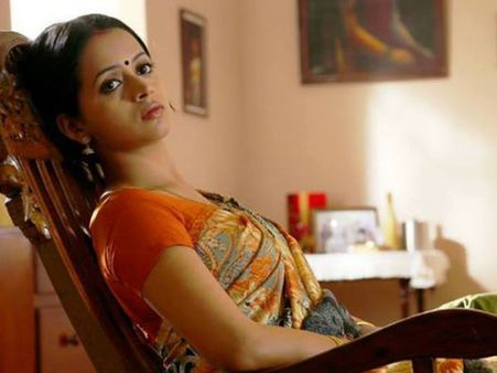 நடிகை பாவனாவுடன் தொலைபேசியில் பேசிய முதல்வர் பினராயி விஜயன்!