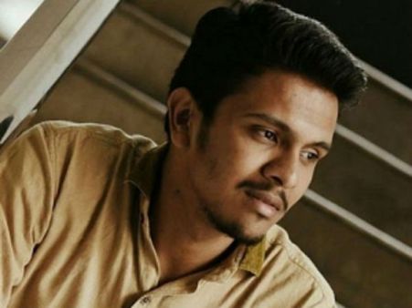 டி 16 பட இயக்குனரை பிளாக் செய்த சு. சாமி: அதுக்குள்ள பயந்தா எப்படி என நரேன் கிண்டல்