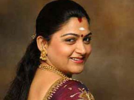 பாஸ்போர்ட் வழக்கு: குஷ்புவுக்கு சென்னை ஹைகோர்ட் அறிவுரை